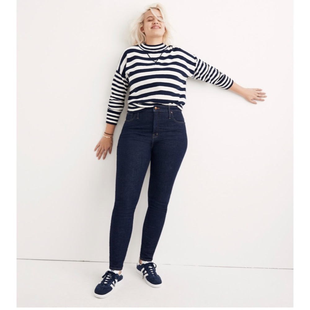 Curvy High-Rise Skinny Jeans in Lucille Wash